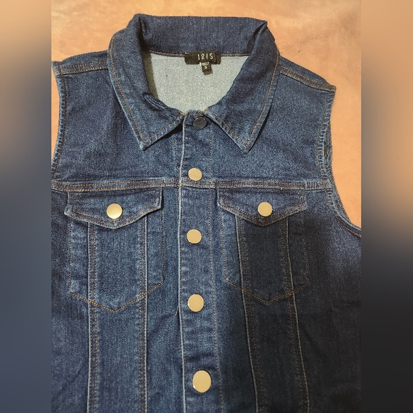 NWOT Denim Romper - Picture 3 of 10